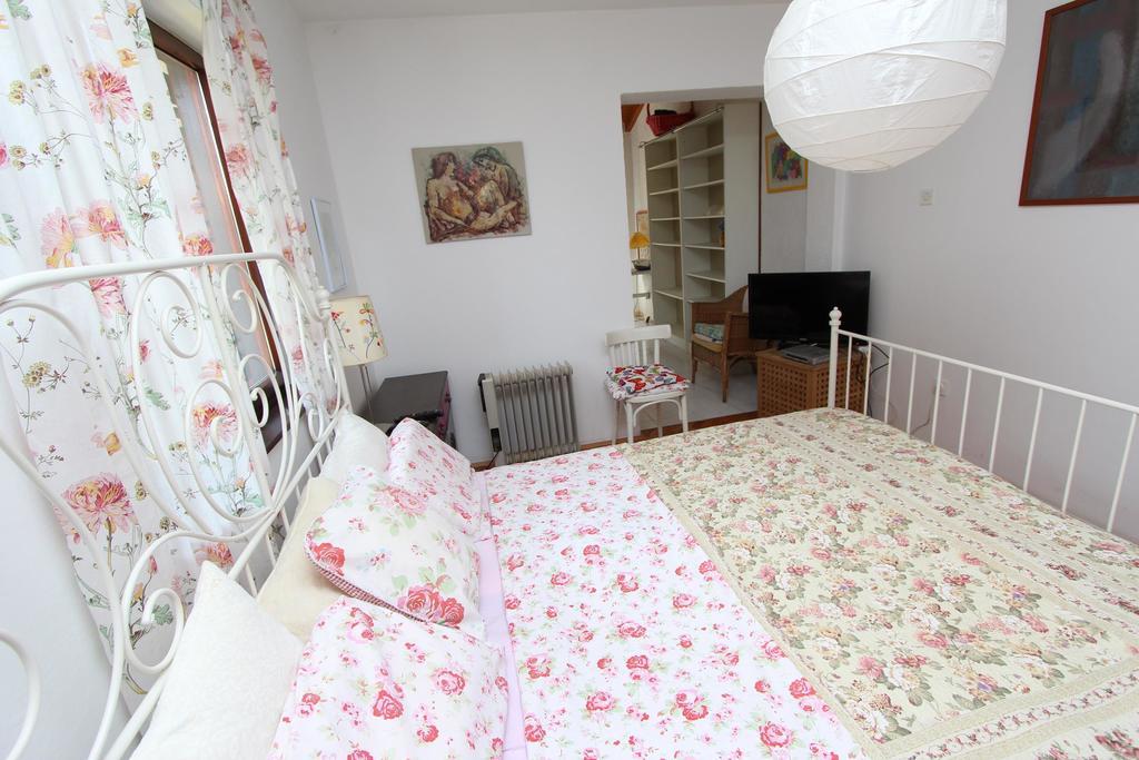 Apartments Apollonio روفينج الغرفة الصورة